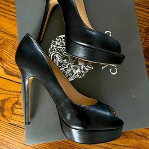 VINCE CAMUTO Black all leather woman shoe